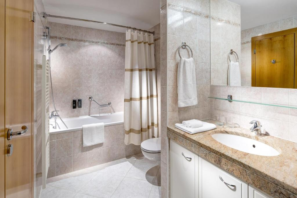 Mamaison Residence Downtown (Ex. Marriott Executive Apartments) 5*