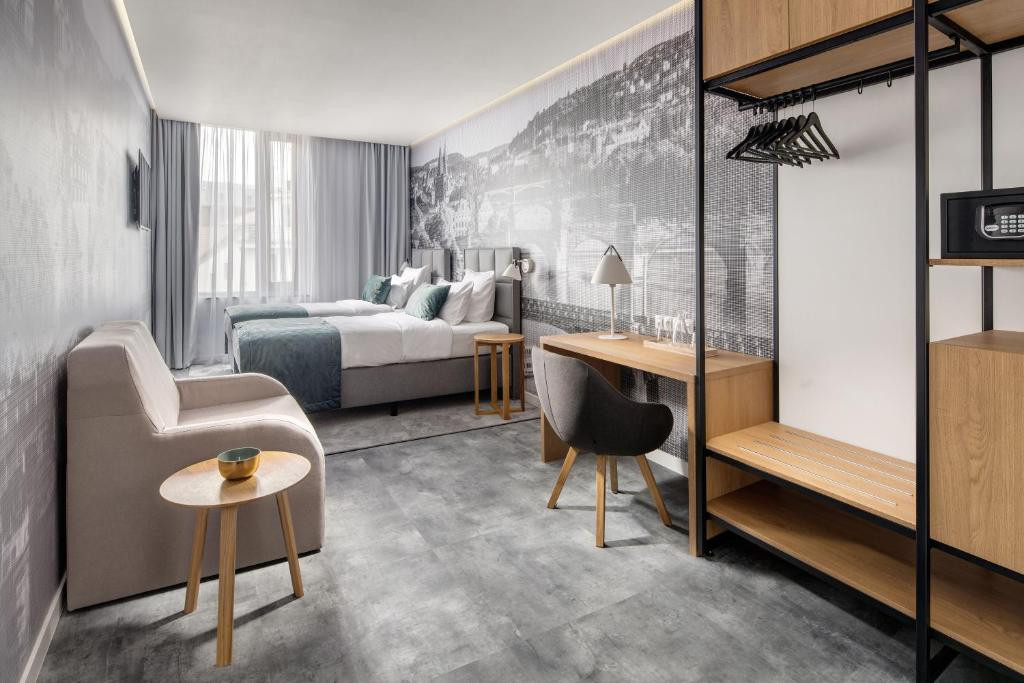 Mamaison Residence Downtown (Ex. Marriott Executive Apartments) 5*
