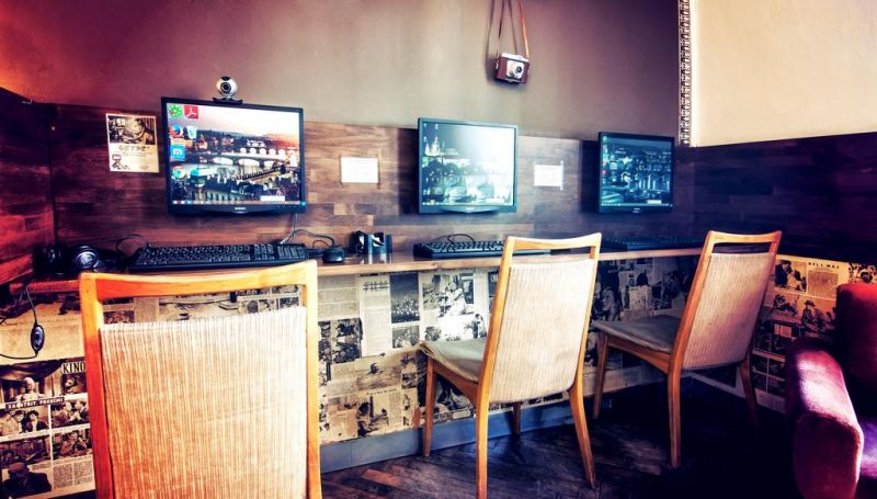 Sir Tobys Hostel 2*
