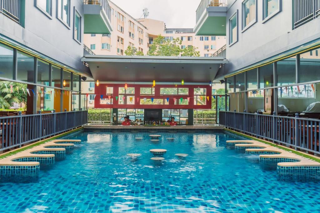 Elite Suite Patong (Ex.bauman Residence) 4*
