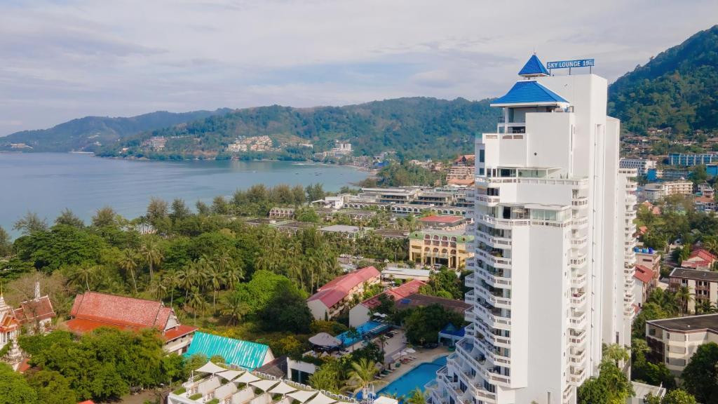 Andaman Beach Suites 4*