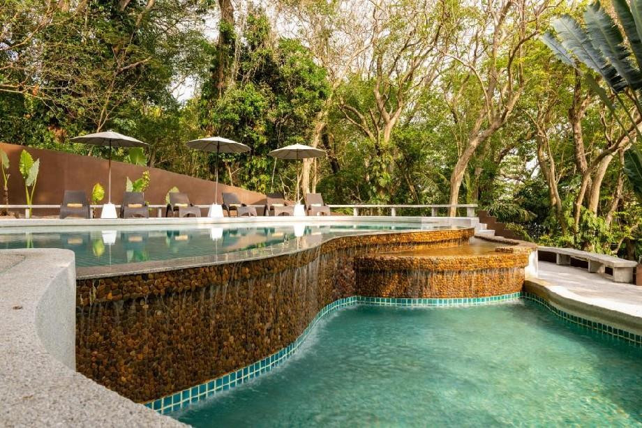 Baan Krating Phuket Resort 3*