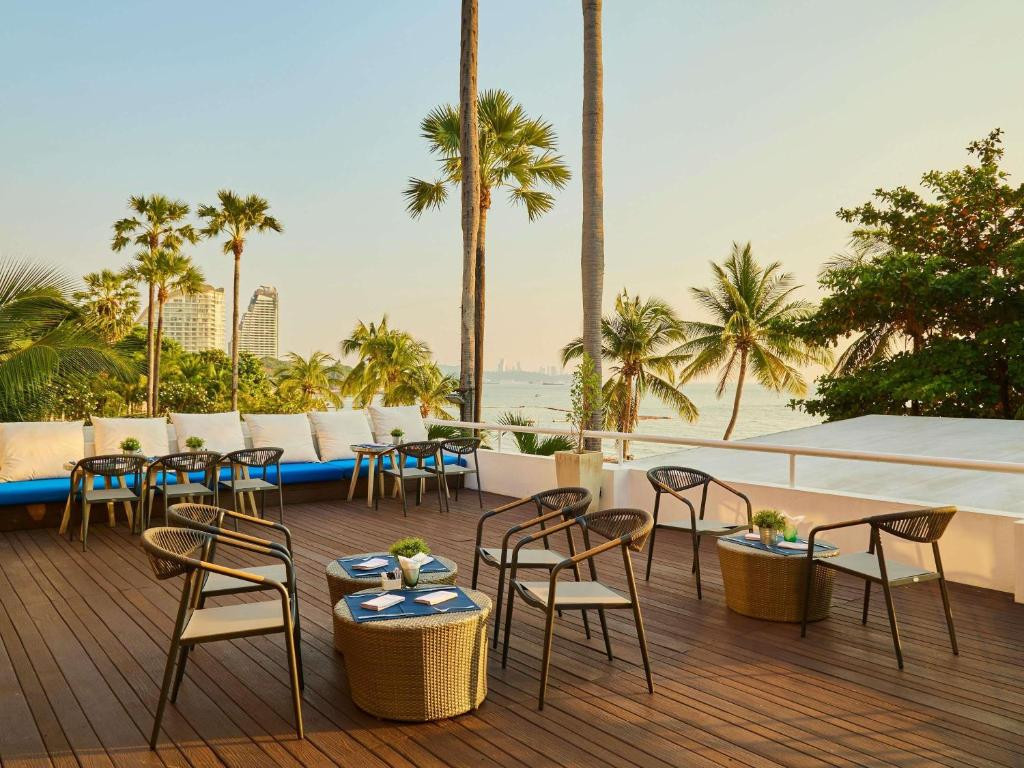 Pullman Pattaya Hotel G (Ex. Pullman Pattaya Aisawan)  5*