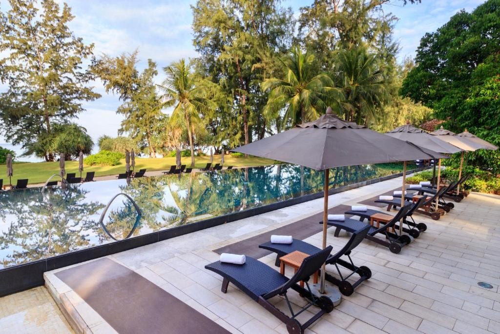 Renaissance Phuket Resort & Spa 5*