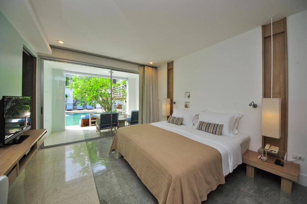 Ramada By Wyndham Phuket Southsea 4*