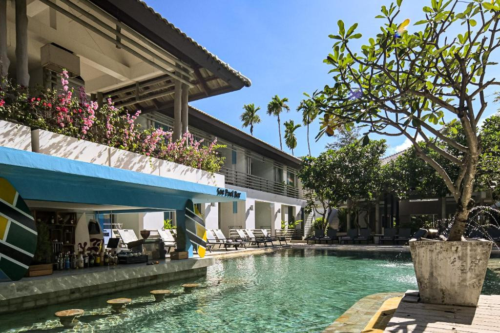 Ramada By Wyndham Phuket Southsea 4*