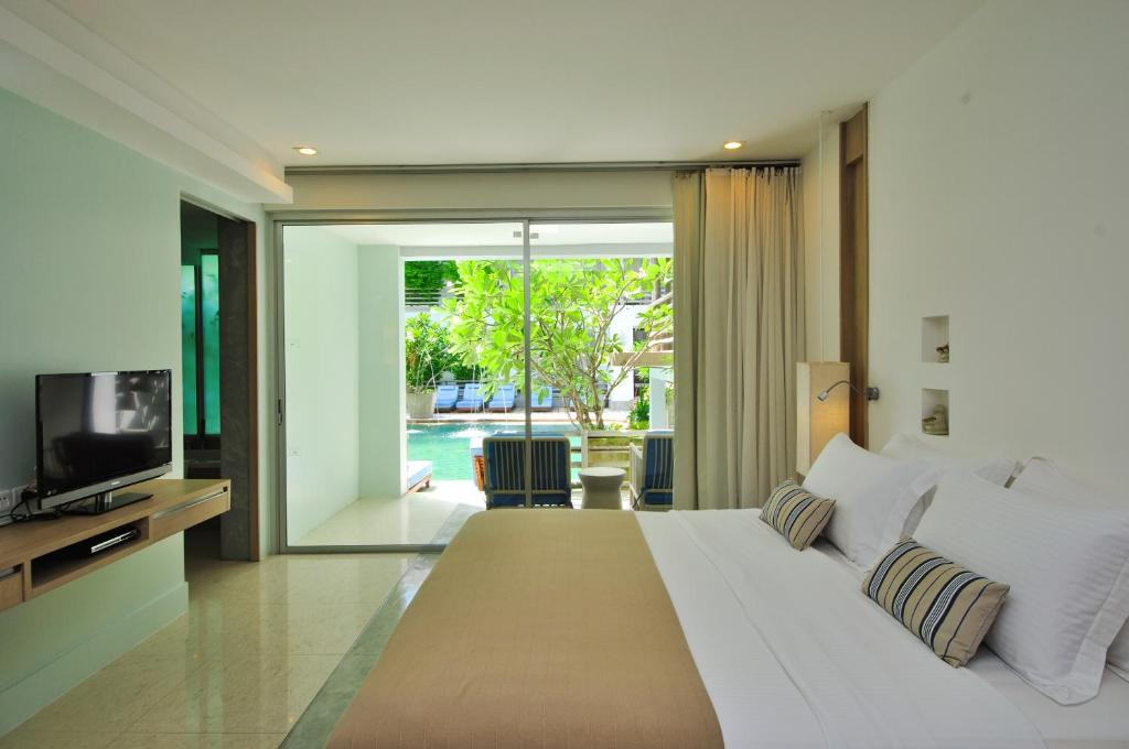Ramada By Wyndham Phuket Southsea 4*