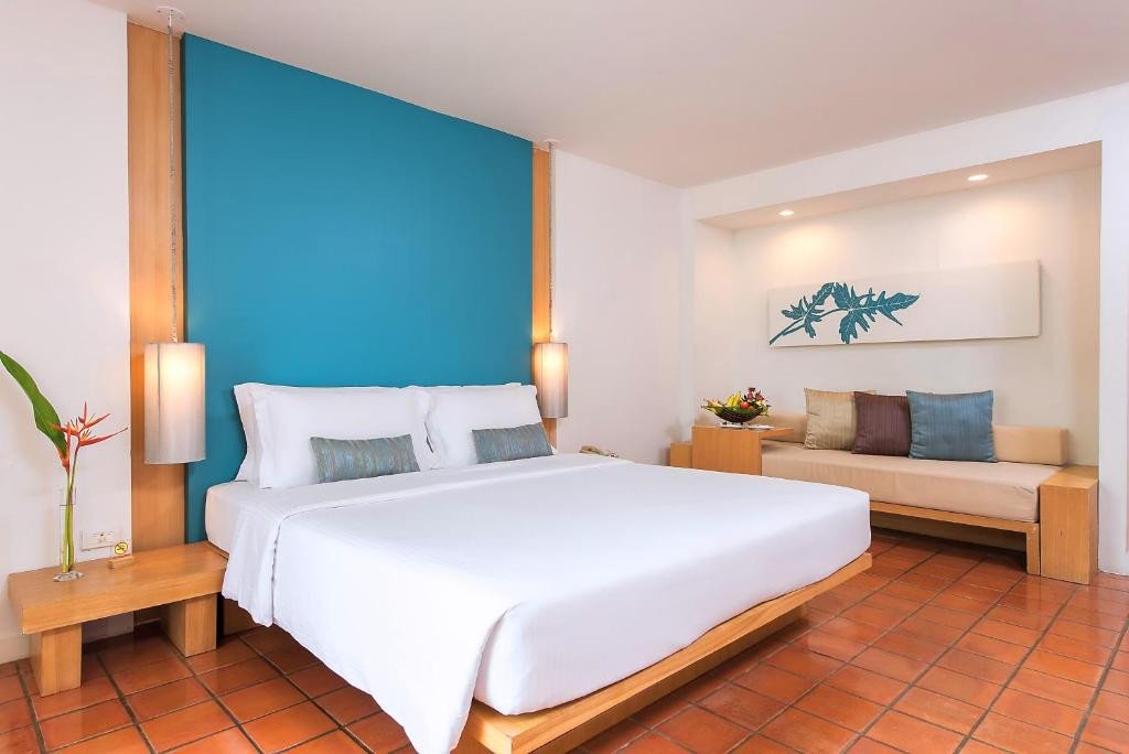Ramada By Wyndham Phuket Southsea 4*