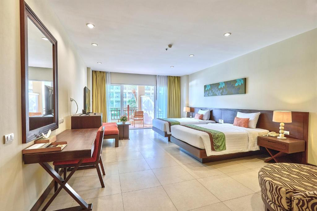 The Heritage Pattaya Beach Resort 4*