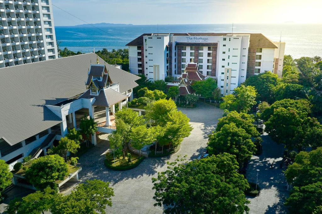 The Heritage Pattaya Beach Resort 4*