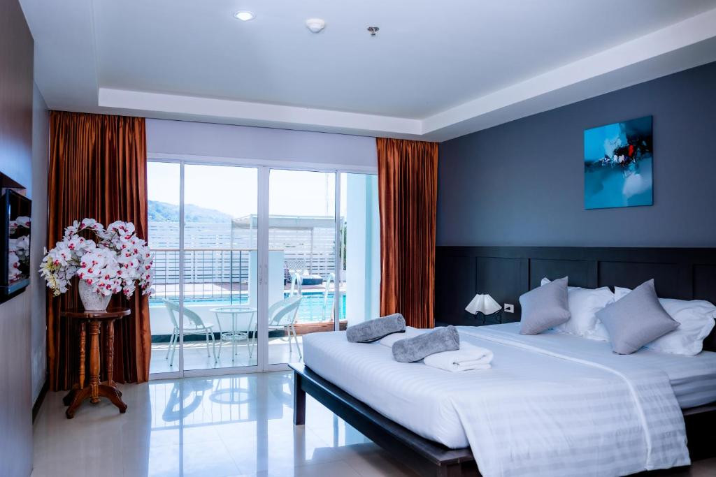 Casa Del M Patong Beach 4*