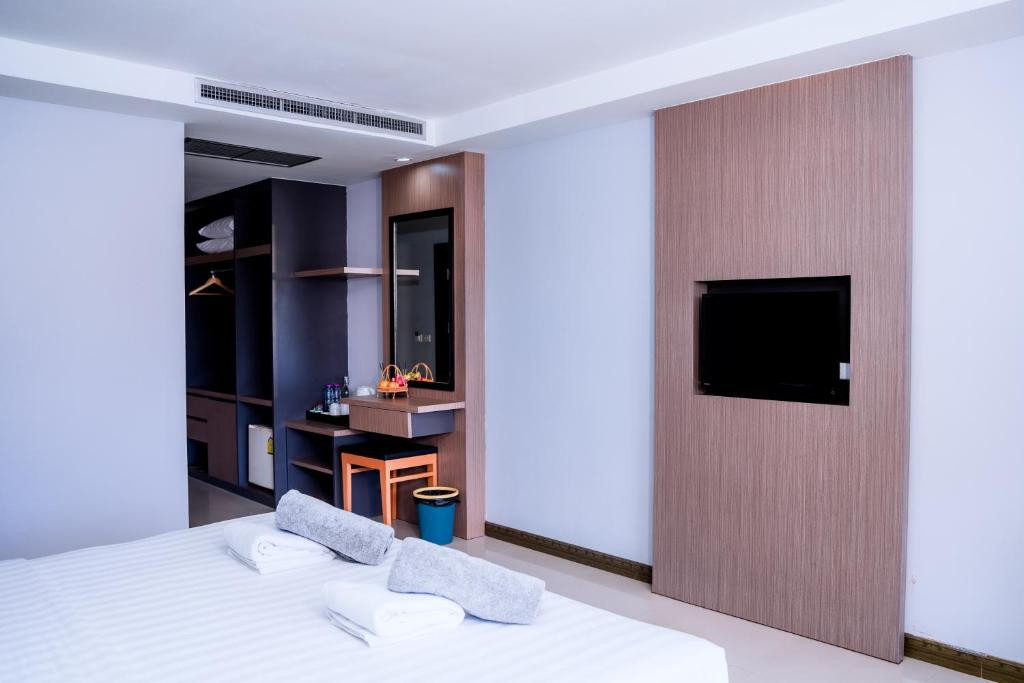 Casa Del M Patong Beach 4*