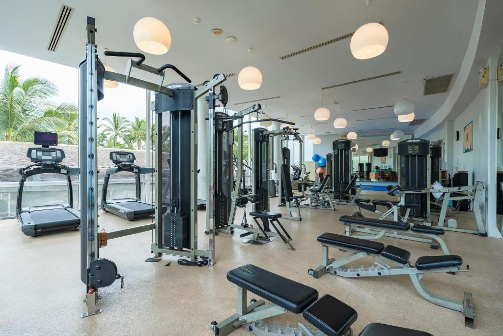 Splash Beach Resort Phuket 5*