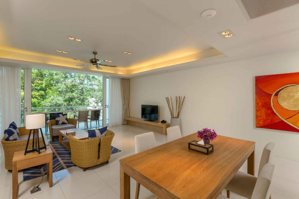 Splash Beach Resort Phuket 5*