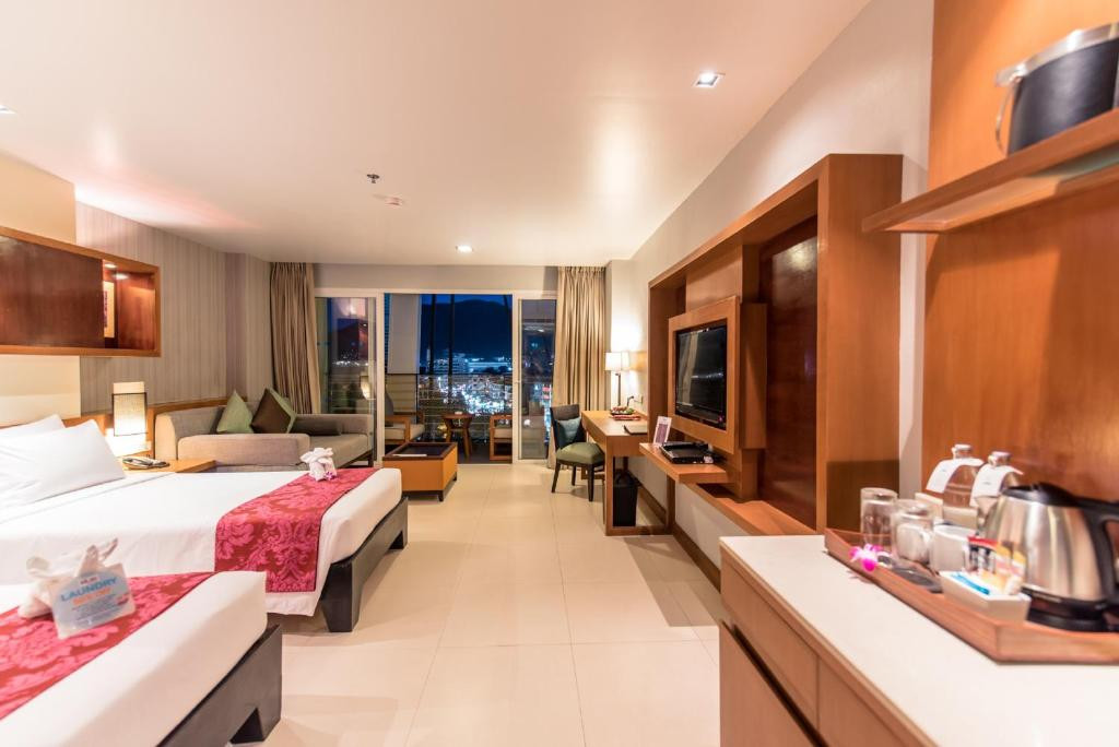 The Ashlee Hub (Ex. Centra Ashlee Patong) 4*