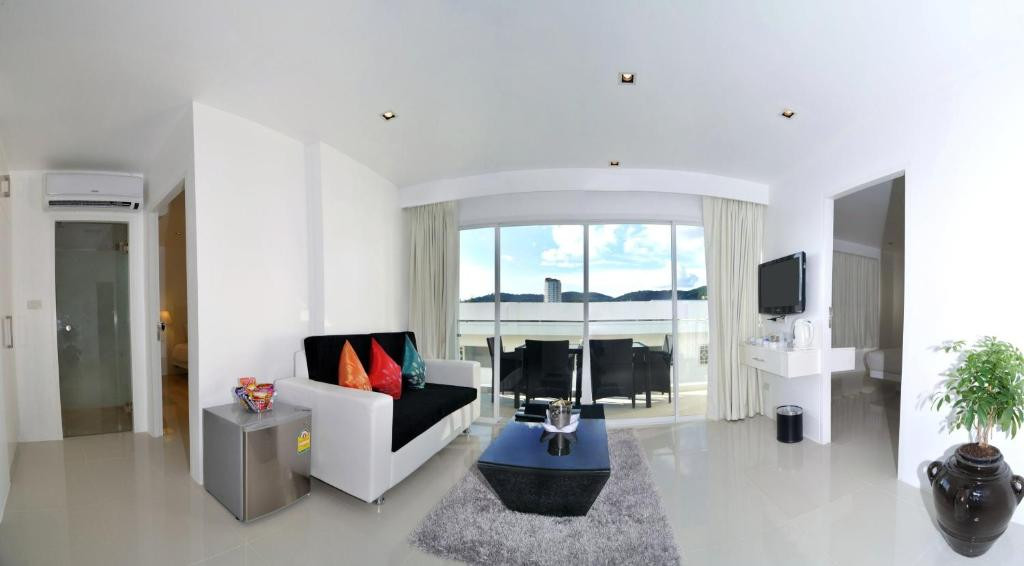 Grand Sunset Hotel 4*