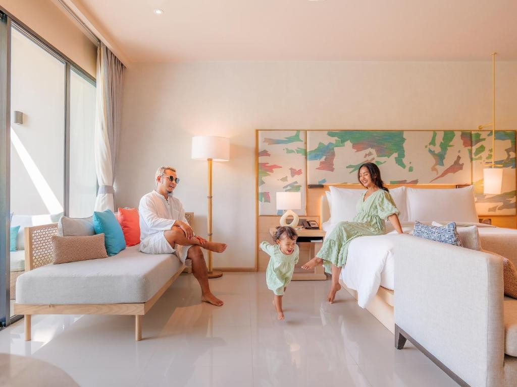 Le Meridien Phuket Mai Khao Beach Resort 5*