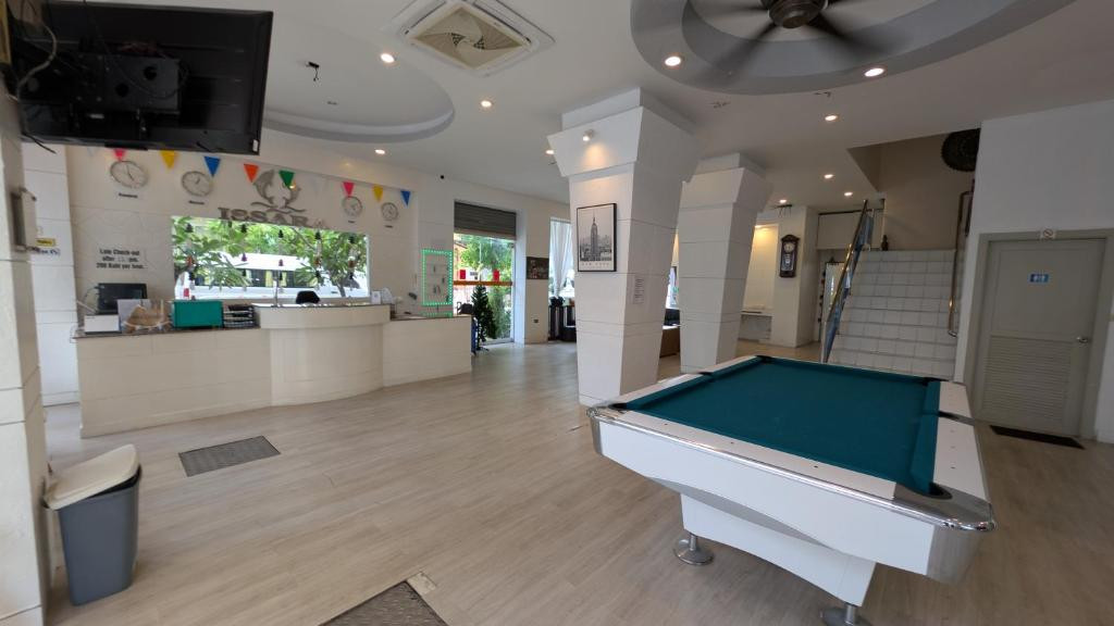 Issara Patong Beach (Ex. Sharaya Boutique) 3*