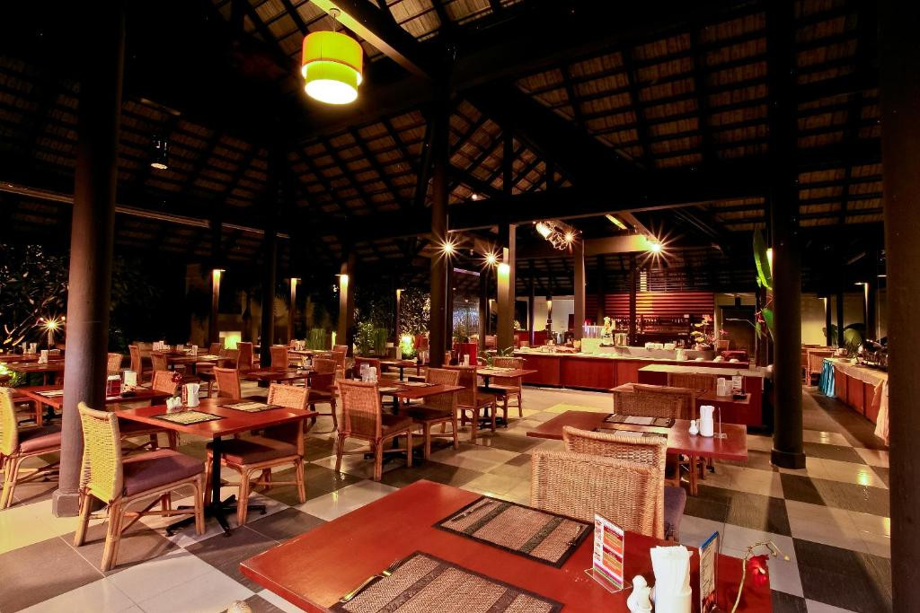 Palm Galleria Resort (Ex. Best Western Palm Galleria Resort) 4*