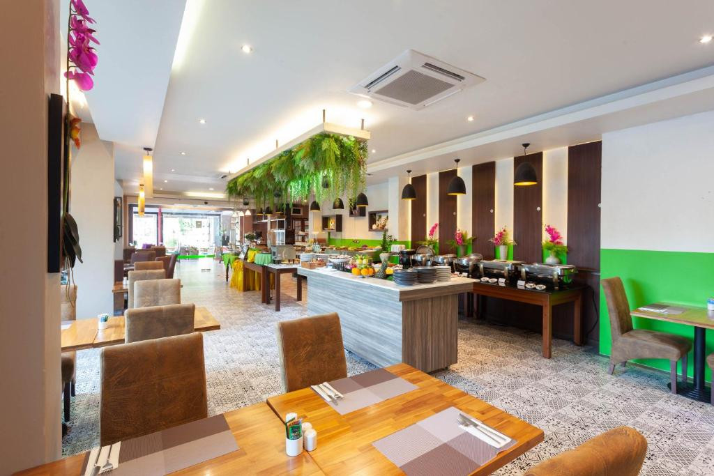 Thanthip Beach Resort 3*