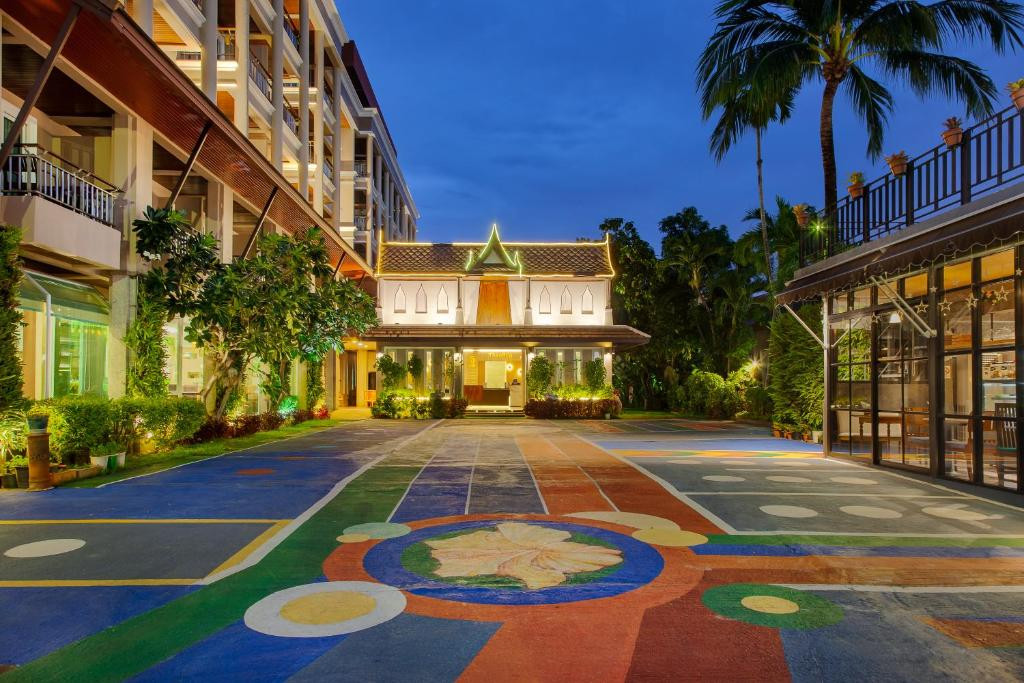 Thanthip Beach Resort 3*
