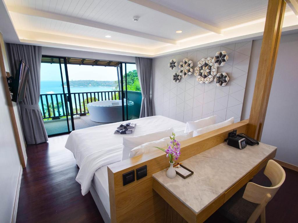 Andaman Cannacia Resort & Spa 4*