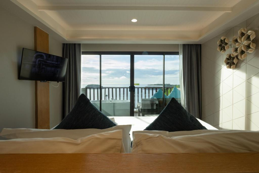 Andaman Cannacia Resort & Spa 4*