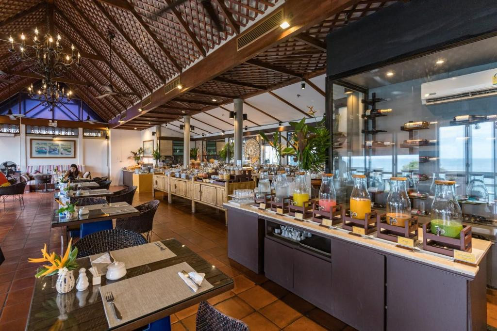Centara Villas Phuket 4*