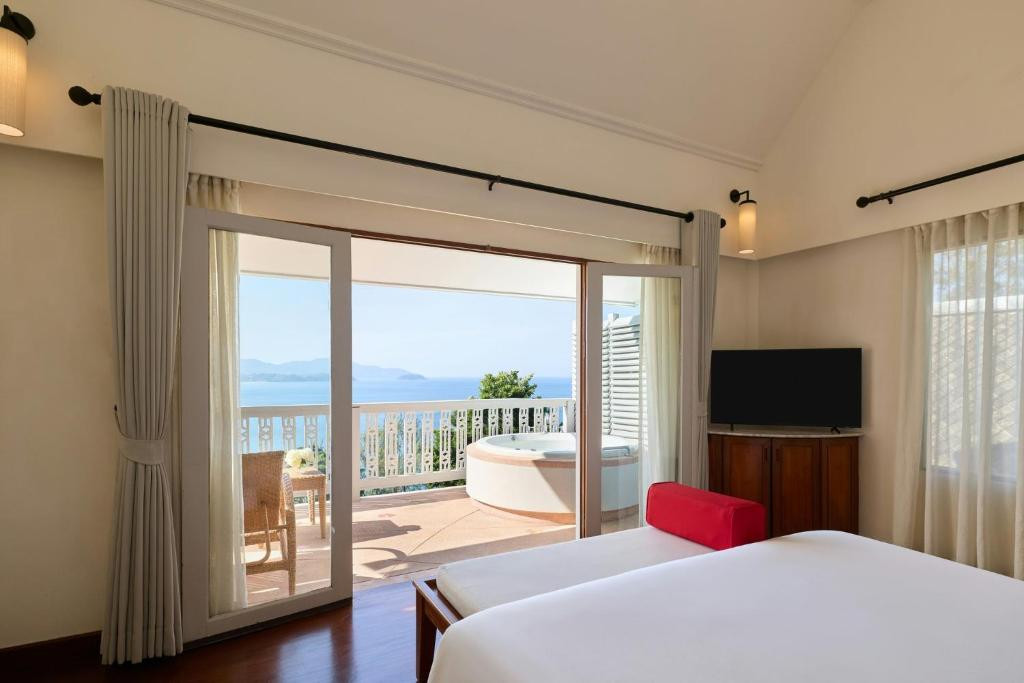 Centara Villas Phuket 4*