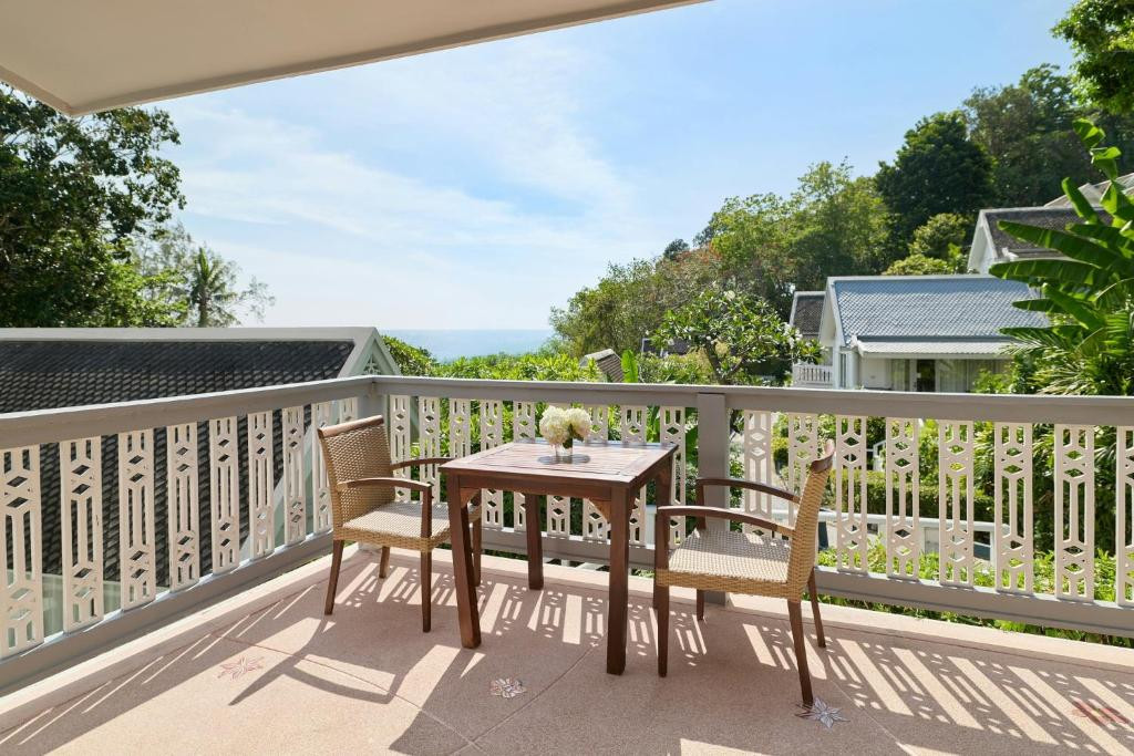 Centara Villas Phuket 4*