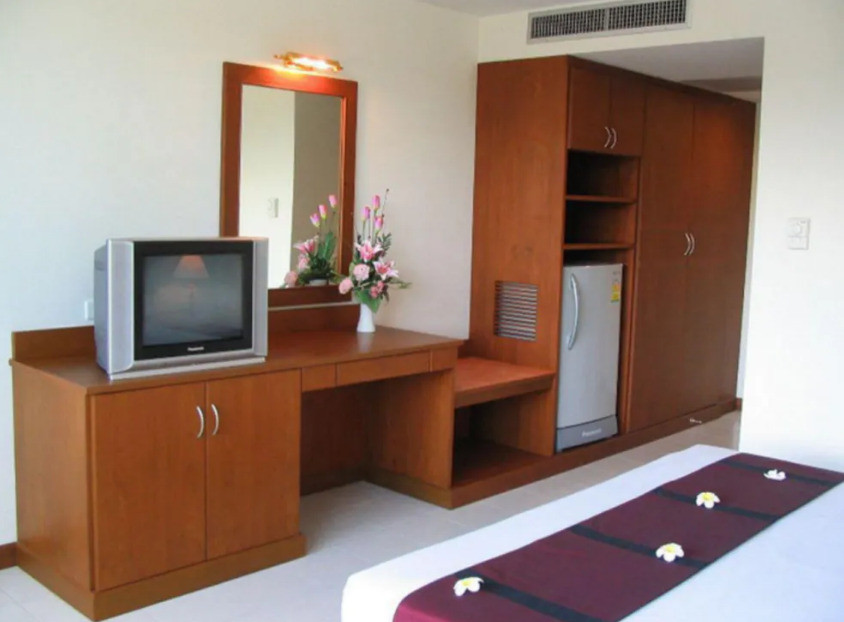 Crown Pattaya Beach Hotel 3*