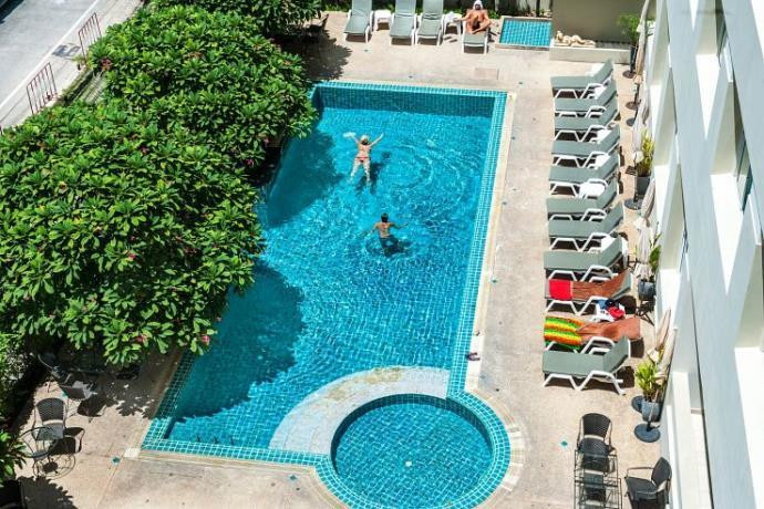 Crown Pattaya Beach Hotel 3*