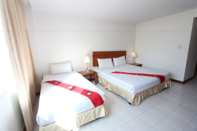 Crown Pattaya Beach Hotel 3*