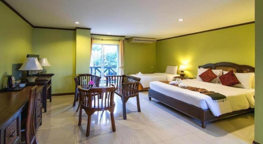 Phuphaya Resort 3*