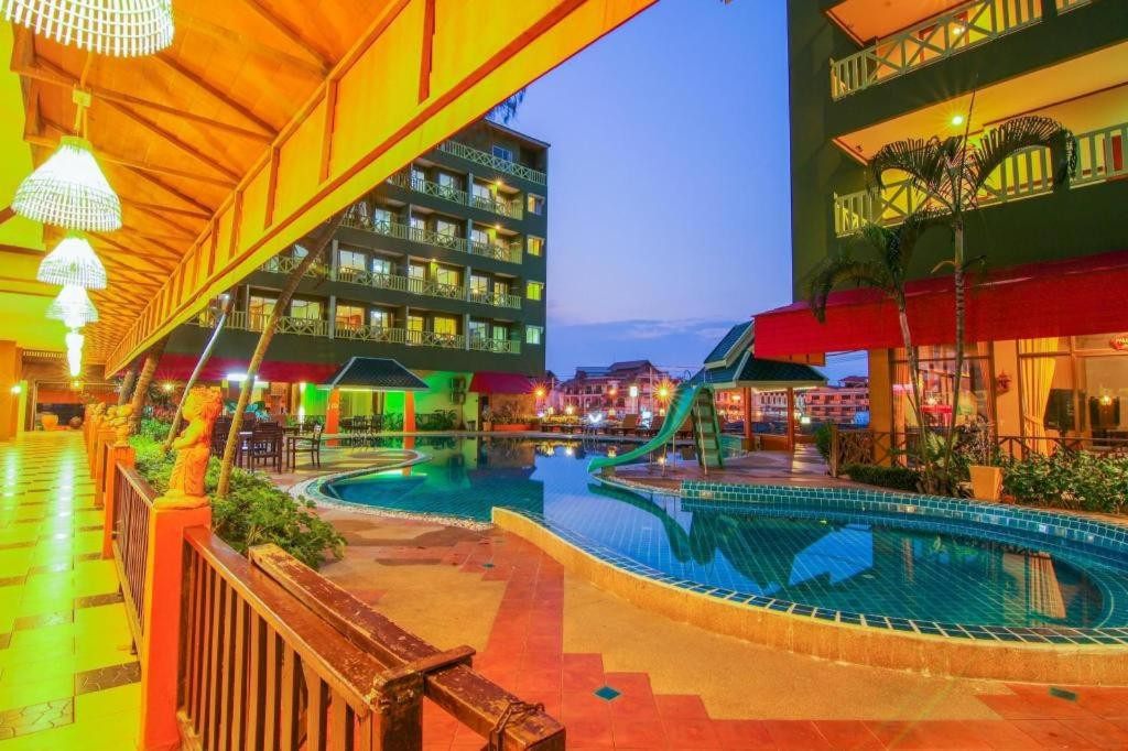 Phuphaya Resort 3*