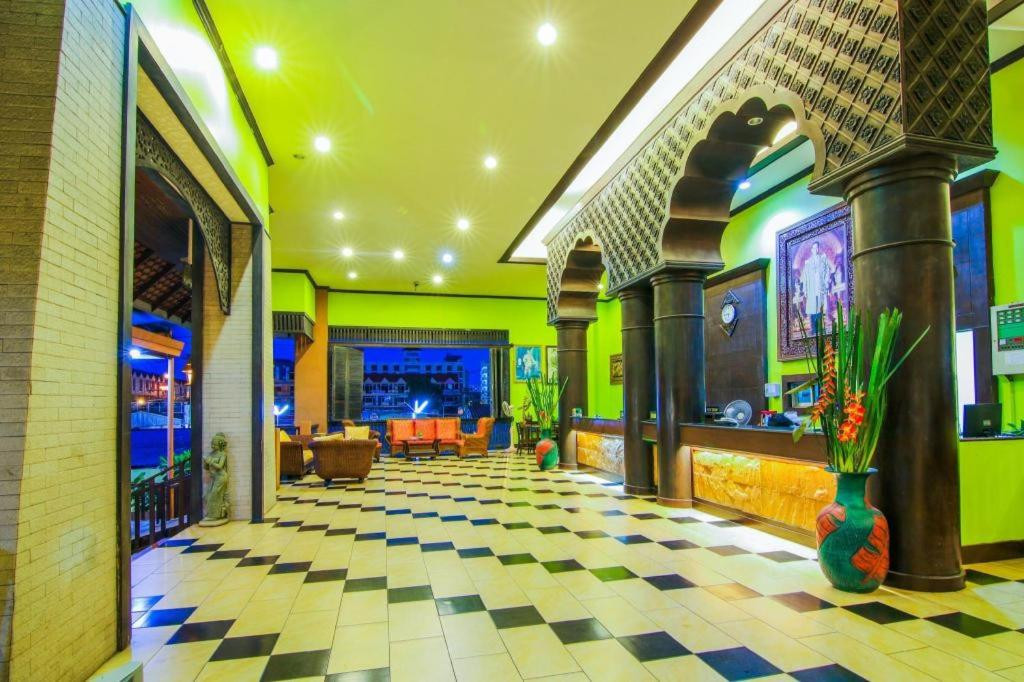 Phuphaya Resort 3*