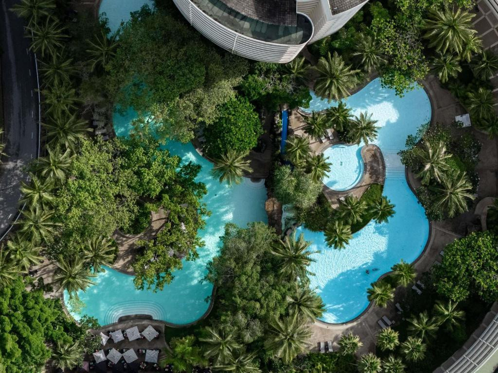Pullman Phuket Karon Beach Resort (Ex. Hilton Phuket Arcadia Resort & Spa) 5*