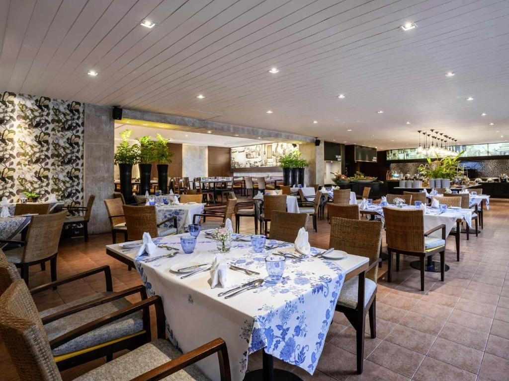Pullman Phuket Karon Beach Resort (Ex. Hilton Phuket Arcadia Resort & Spa) 5*