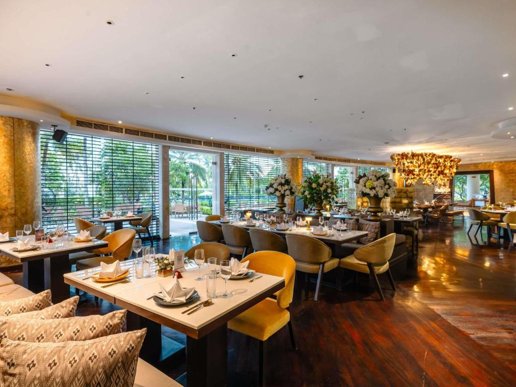 Pullman Phuket Karon Beach Resort (Ex. Hilton Phuket Arcadia Resort & Spa) 5*