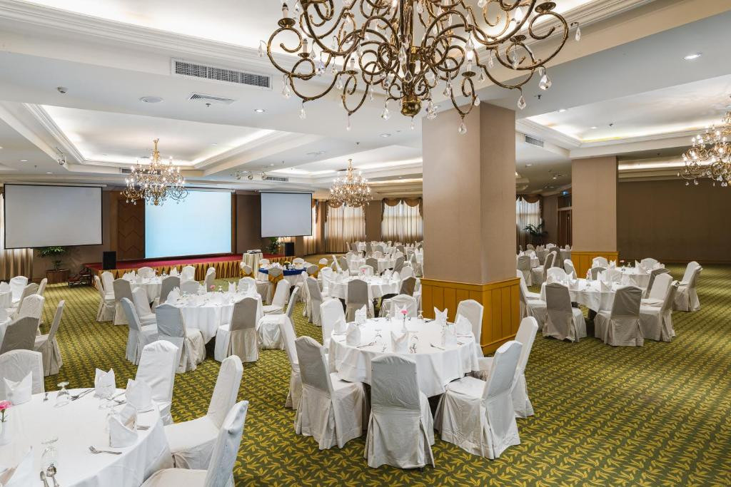 Jomtien Palm Beach 4*