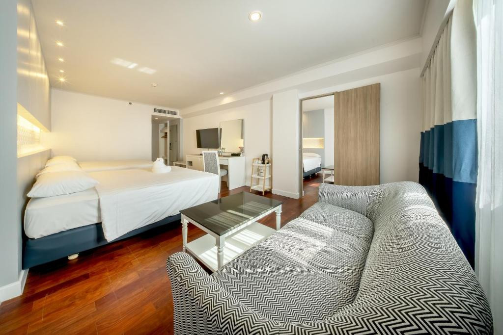 Jomtien Palm Beach 4*