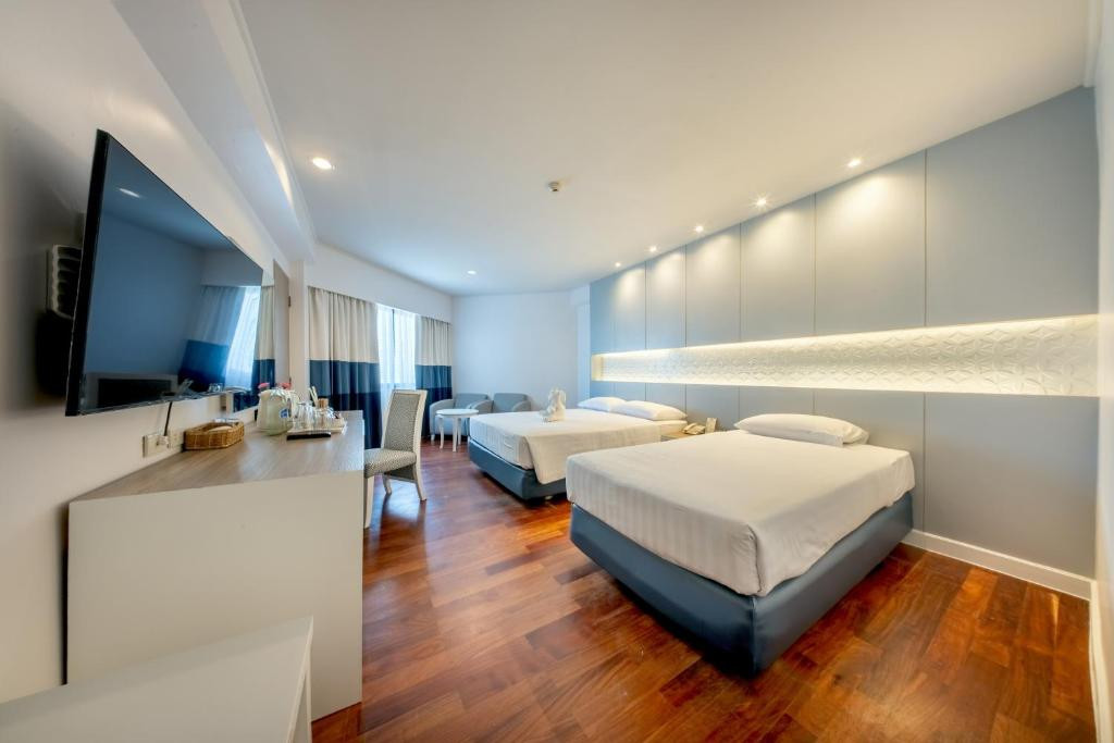 Jomtien Palm Beach 4*
