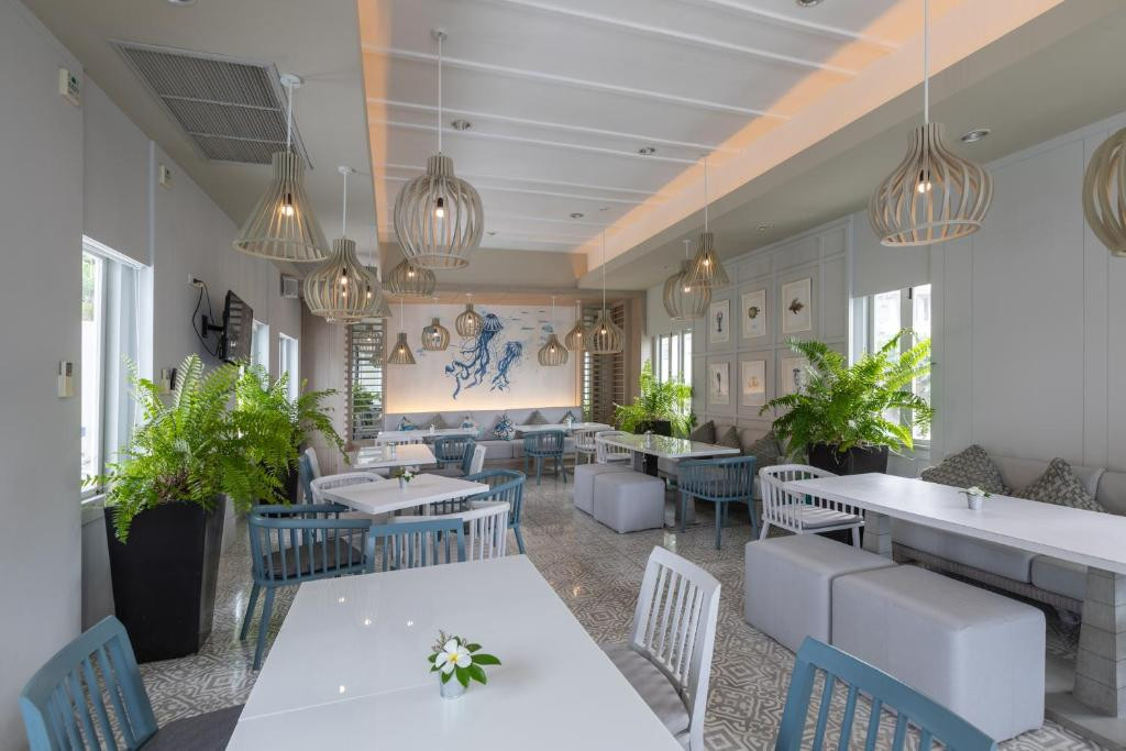 Kantary Bay Phuket 4*