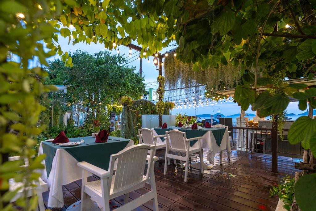 Kantary Bay Phuket 4*