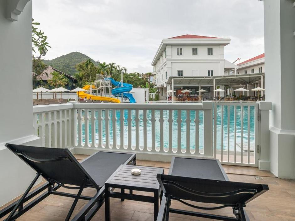 Centara Ao Nang Beach Resort & Spa Krabi 4*