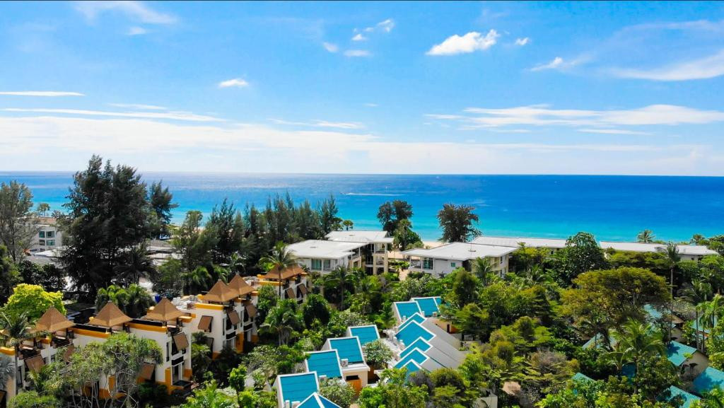Paradox Resort Phuket (Ex. Movenpick Resort & Spa Karon Beach) 5*