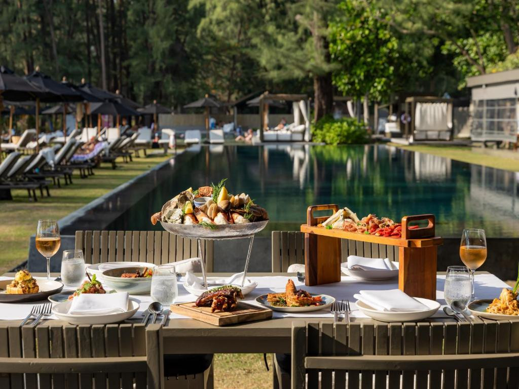 Sala Phuket Mai Khao Beach Resort 5*