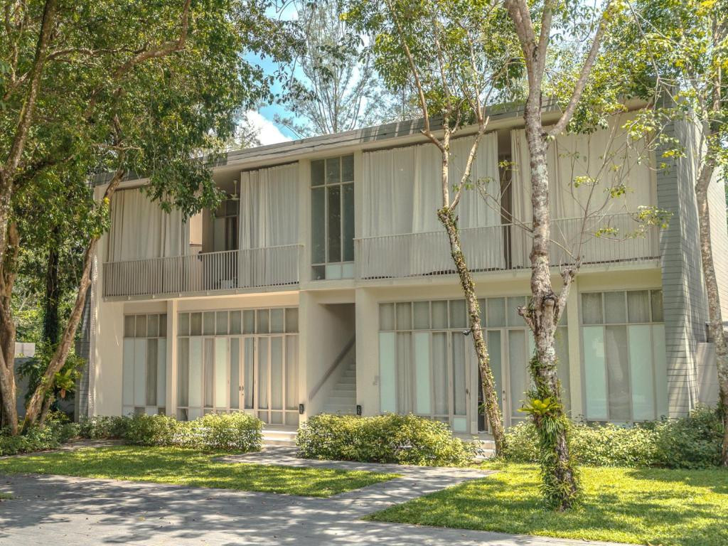 Sala Phuket Mai Khao Beach Resort 5*