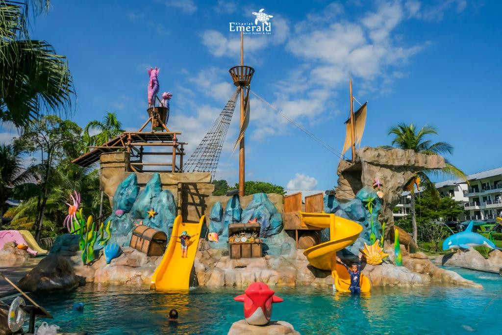 Khaolak Emerald Beach Resort & Spa 4*