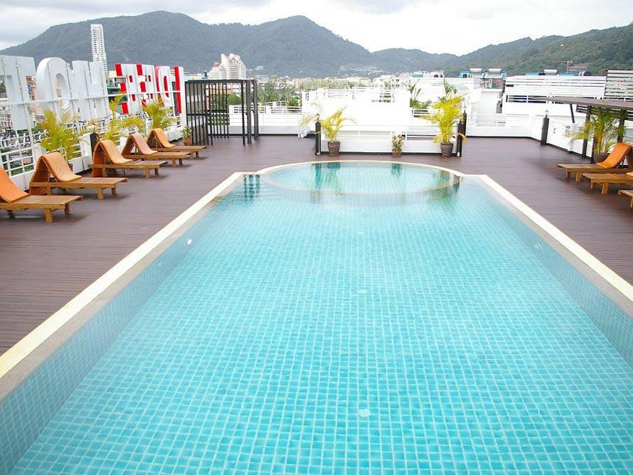 I Dee Hotel 3*